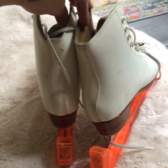 Reidell size 6A figure skates with club 2000 blades - Picture 8 of 10